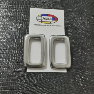 Brinco quadrado